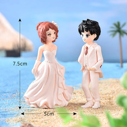 Hign-concerned Miniature Couple Figurines Wedding Gift by zapcart