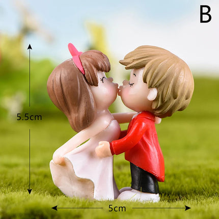 Hign-concerned Miniature Couple Figurines Wedding Gift by zapcart