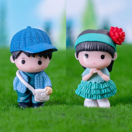 Hign-concerned Miniature Couple Figurines Wedding Gift by zapcart