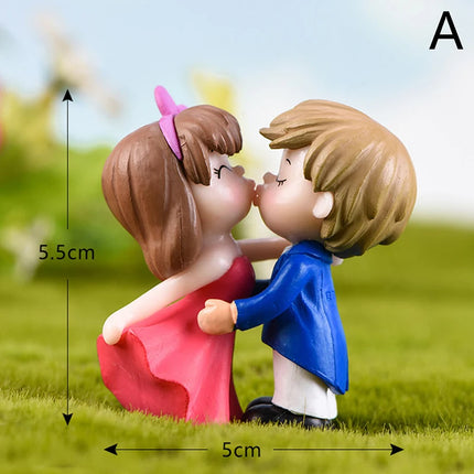 Hign-concerned Miniature Couple Figurines Wedding Gift by zapcart