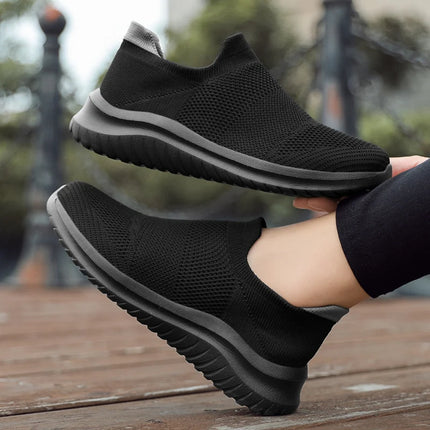 Parusm Unisex Slip On Casual Shoes Lightweight Soft Sole by zapcart