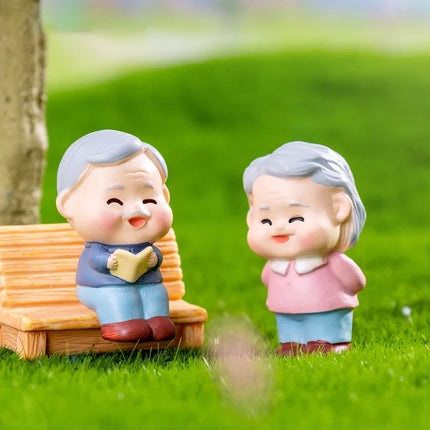 Hign-concerned Miniature Couple Figurines Wedding Gift by zapcart