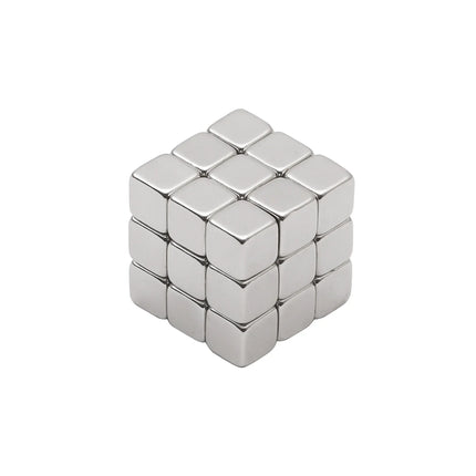 Cat Eye Chessboard UV Cube Magnets For DIY Manicure Kit by zapcart